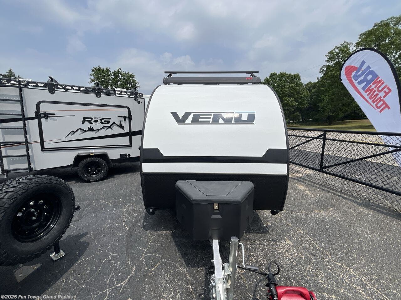 Contact us now about this 2024 Encore RV VENU 10KB! 2024 VENU 10KB by Encore RV from Fun Town - Grand Rapids in Rockford, Michigan