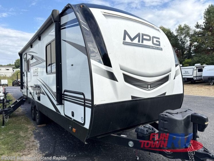 Email now about this 2022 Cruiser RV MPG 2100RB! Used 2022 Cruiser RV MPG 2100RB available in Rockford, Michigan