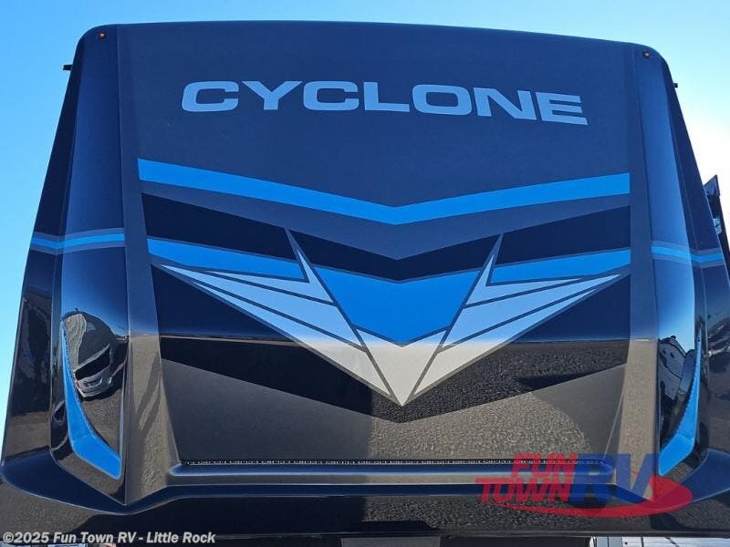 Call now about this 2025 Heartland Cyclone 4006! 2025 Heartland Cyclone 4006 - New Fifth Wheel For Sale by Fun Town RV - Little Rock in Little Rock, Arkansas