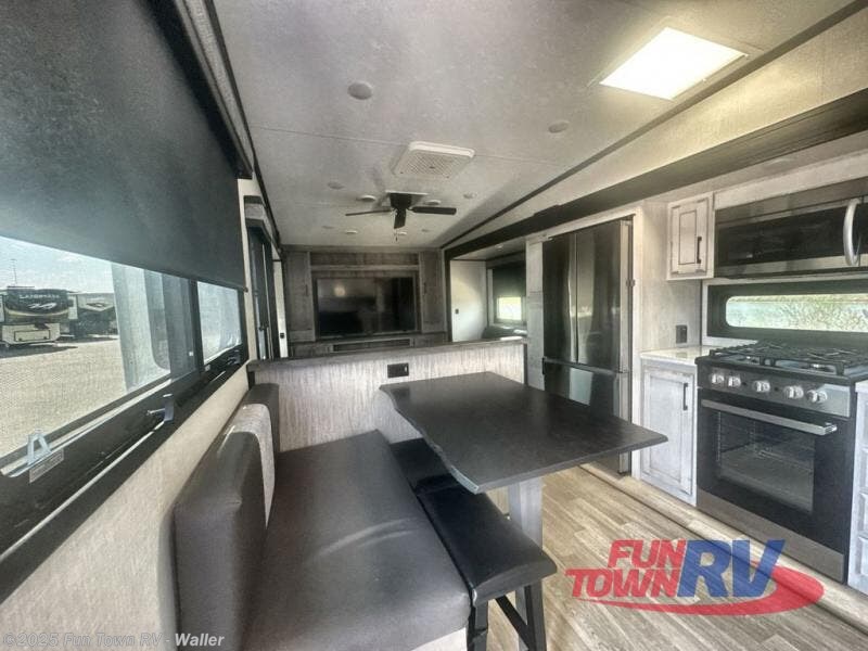 Call now about this 2023 K-Z Durango D326RLT! 2023 K-Z Durango D326RLT - Used Fifth Wheel For Sale by Fun Town RV - Waller in Waller, Texas