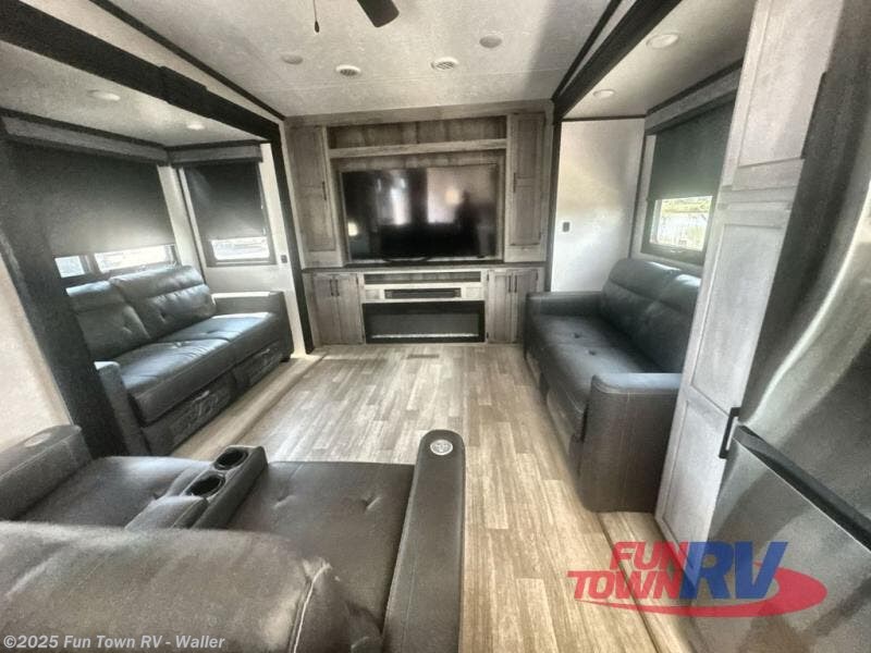 Contact us now about this 2023 K-Z Durango D326RLT! 2023 Durango D326RLT by K-Z from Fun Town RV - Waller in Waller, Texas