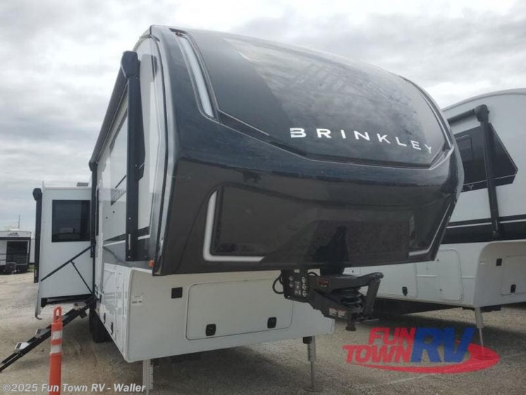 Email now about this 2026 Brinkley RV Model Z 3100! New 2026 Brinkley RV Model Z 3100 available in Waller, Texas