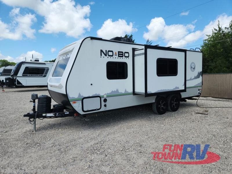 Call now about this 2022 Forest River No Boundaries NB19.6! 2022 Forest River No Boundaries NB19.6 - Used Travel Trailer For Sale by Fun Town RV - Waller in Waller, Texas