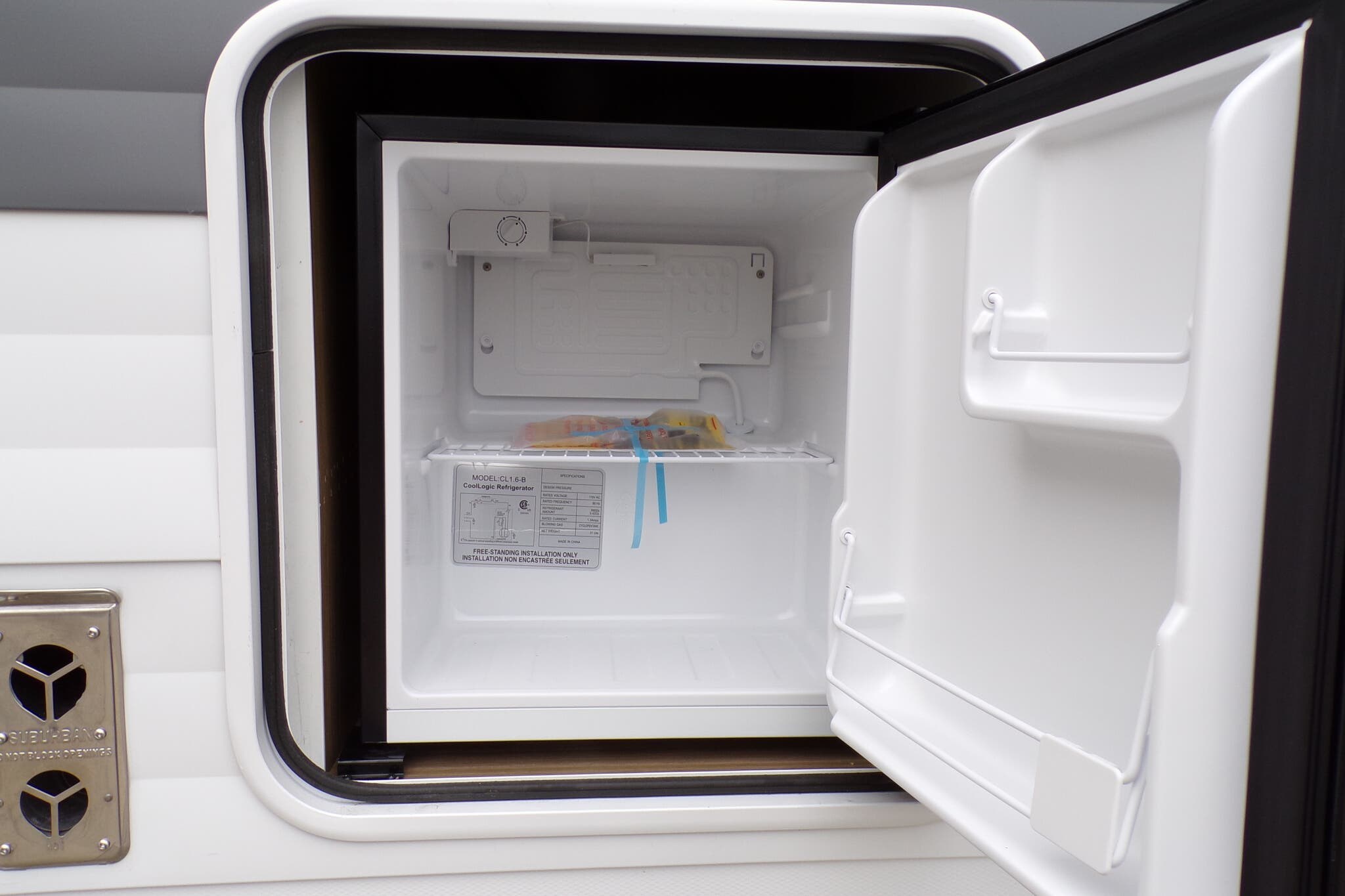 Contact us now about this 2026 Forest River Salem Cruise Lite 25ICE! 2026 Salem Cruise Lite 25ICE by Forest River from Hometown RV LLC in Brockway, Pennsylvania