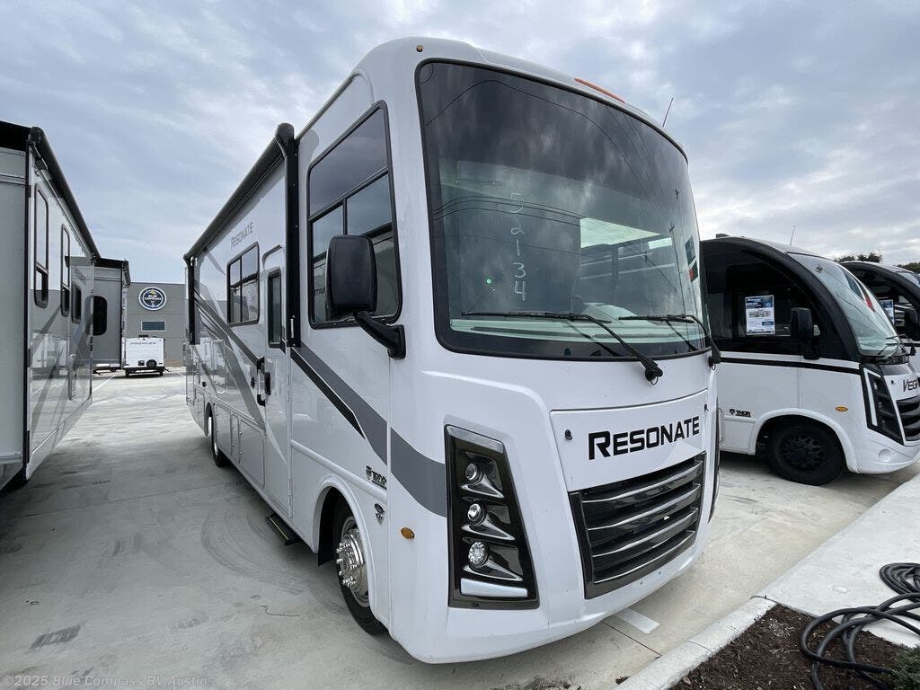 Email now about this 2025 Thor Motor Coach Resonate 29D! New 2025 Thor Motor Coach Resonate 29D available in Buda, Texas