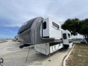 New 2025 Alliance RV Valor 40V13 available in Buda, Texas