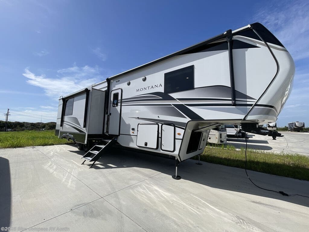 New 2025 Keystone Montana 3915TB available in Buda, Texas