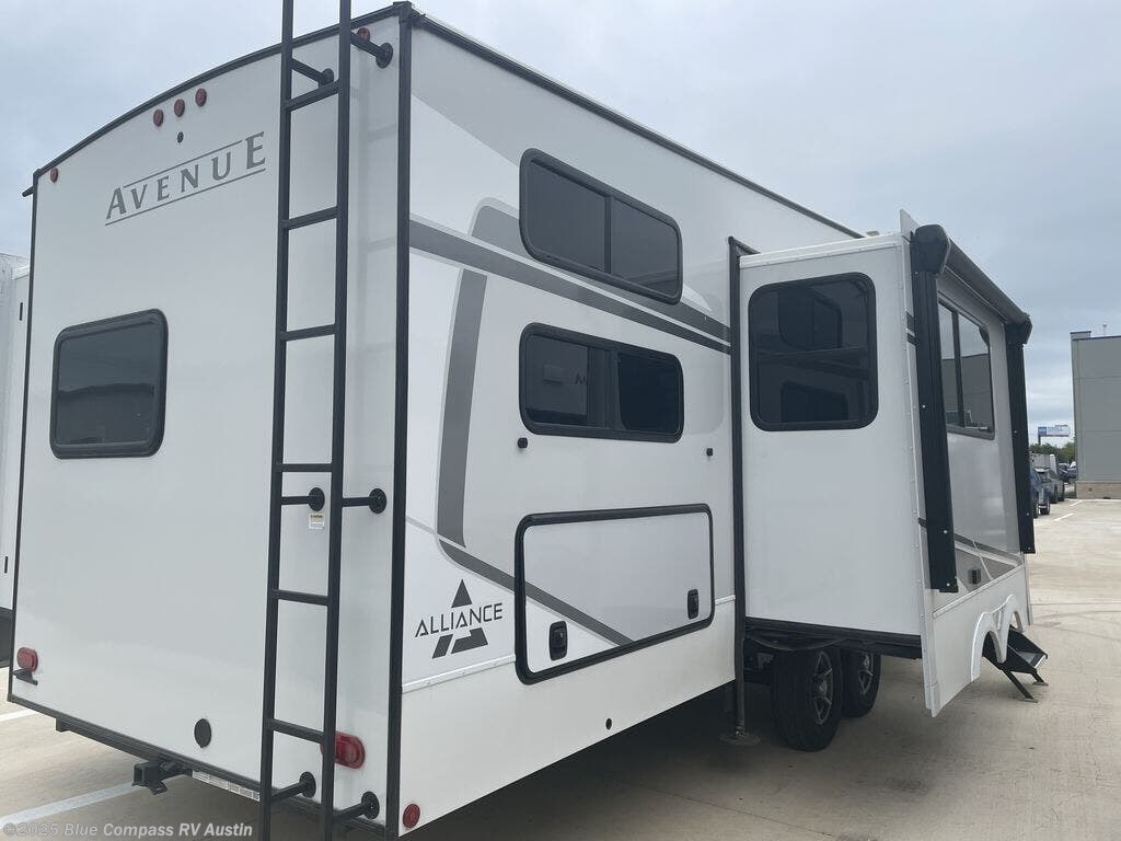 Contact us now about this 2026 Alliance RV Avenue All-Access 30BH! 2026 Avenue All-Access 30BH by Alliance RV from Blue Compass RV Austin in Buda, Texas