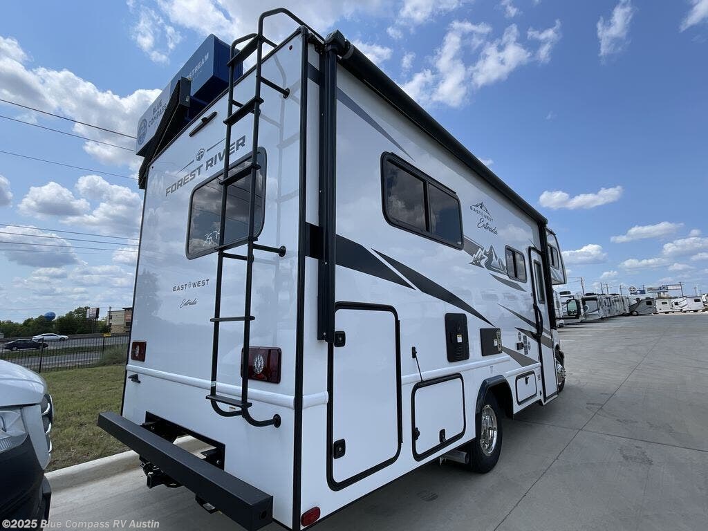 Contact us now about this 2026 East to West Entrada 210NS! 2026 Entrada 210NS by East to West from Blue Compass RV Austin in Buda, Texas