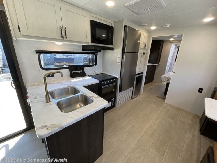 Email now about this 2026 CrossRoads Zinger 390DB! New 2026 CrossRoads Zinger 390DB available in Buda, Texas