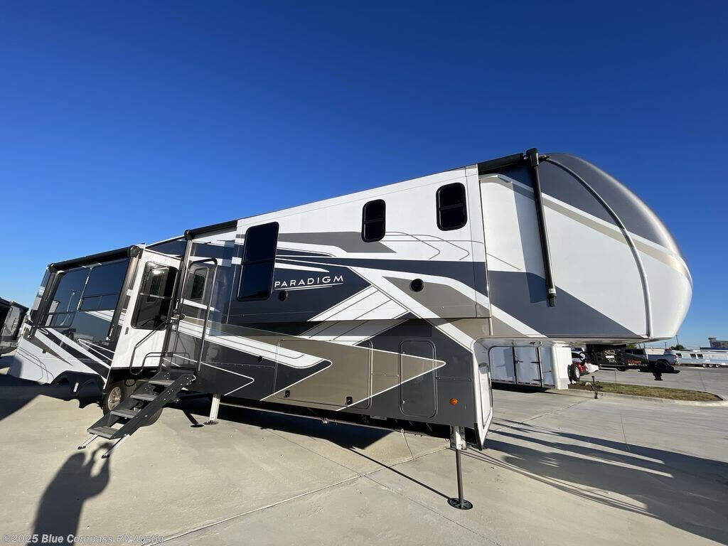 Email now about this 2023 Alliance RV Paradigm 382RK! Used 2023 Alliance RV Paradigm 382RK available in Buda, Texas