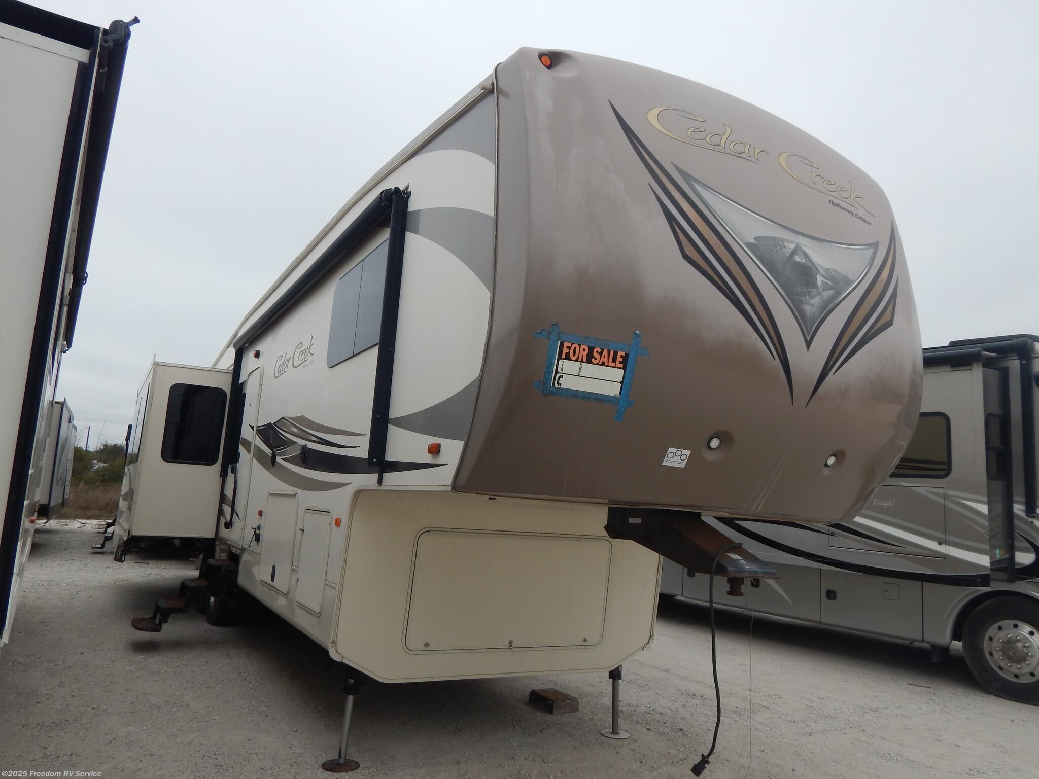 Email now about this 2016 Forest River Cedar Creek 36CKTS! Used 2016 Forest River Cedar Creek 36CKTS available in Aransas Pass, Texas
