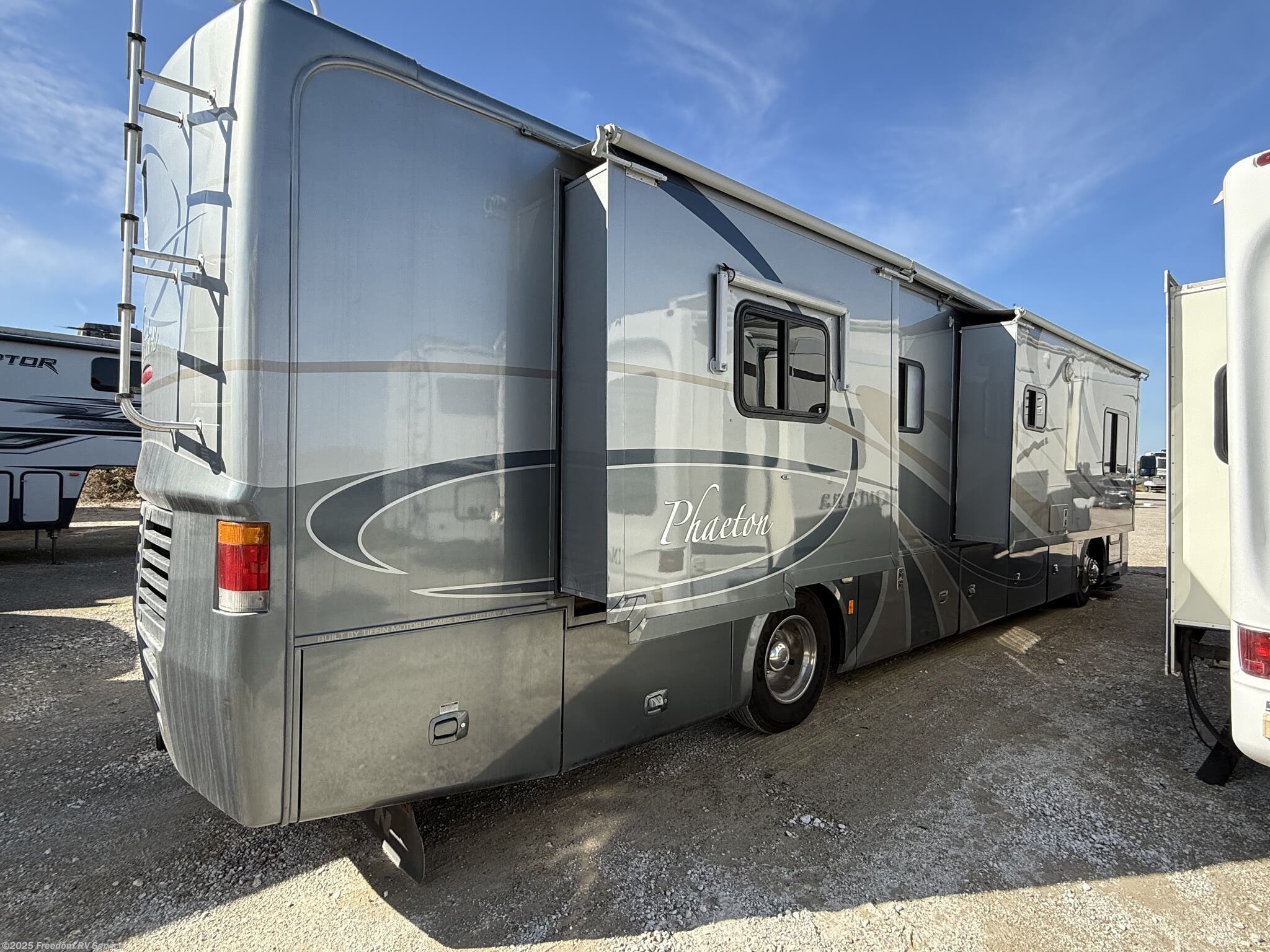 Contact us now about this 2006 Tiffin Phaeton 40QDH! 2006 Phaeton 40QDH by Tiffin from Freedom RV Service in Aransas Pass, Texas