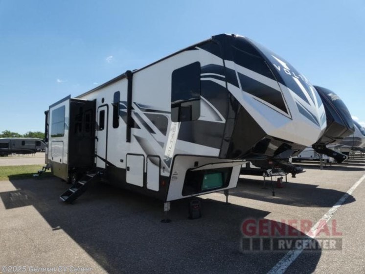 Email now about this 2022 Dutchmen Voltage 4015! Used 2022 Dutchmen Voltage 4015 available in Mesa, Arizona