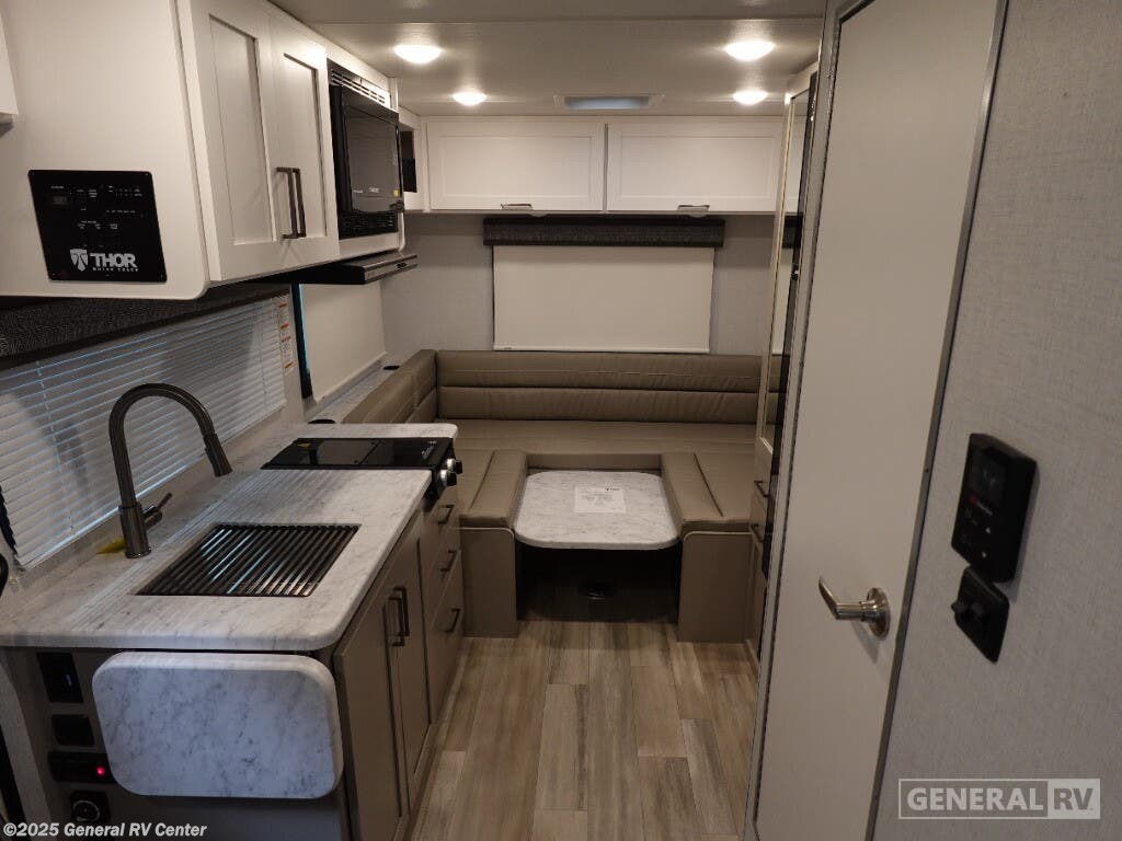 New 2026 Thor Motor Coach Pasadena SE19 available in Mesa, Arizona