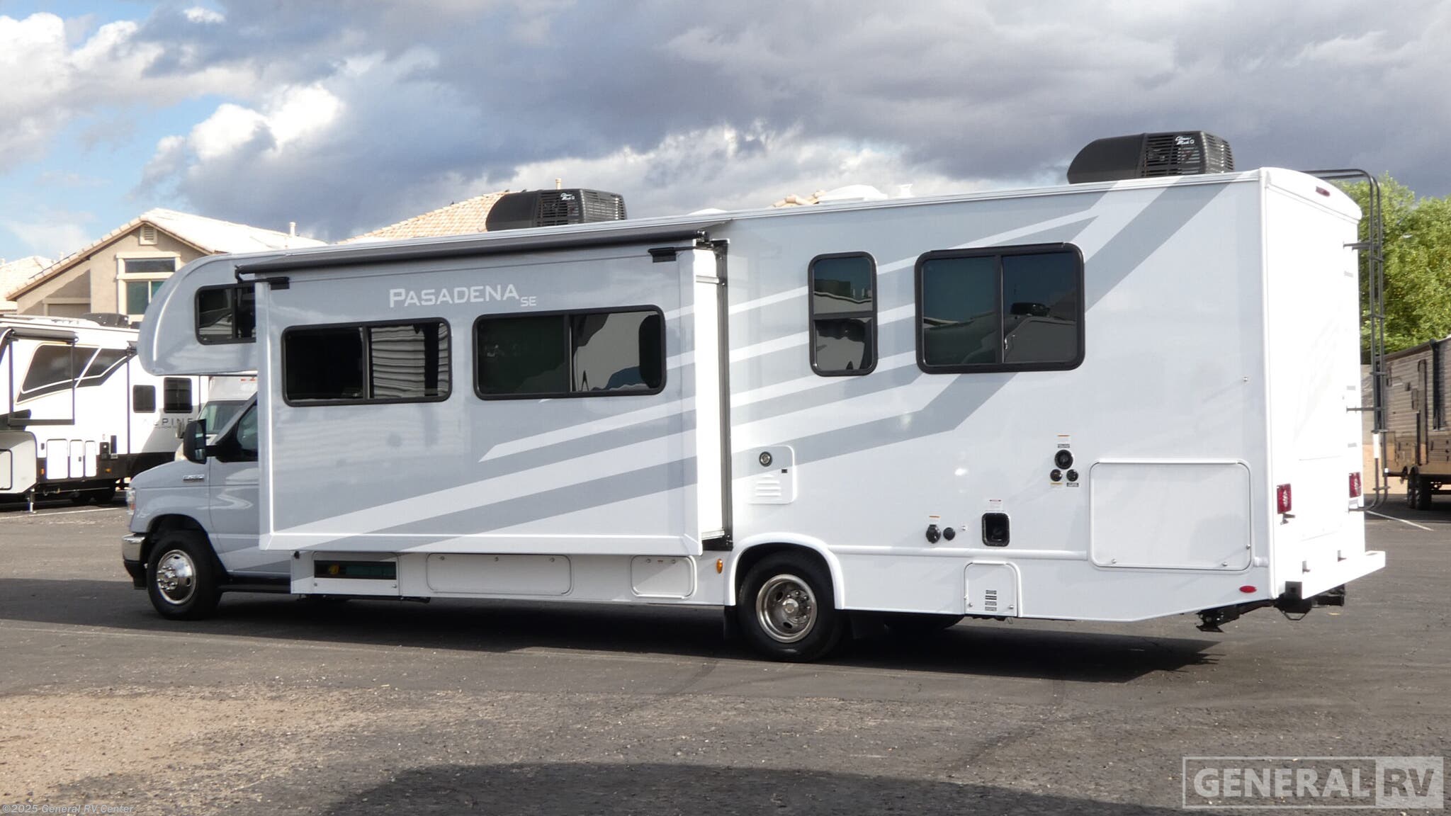 Contact us now about this 2026 Thor Motor Coach Pasadena SH31! 2026 Pasadena SH31 by Thor Motor Coach from General RV Center in Mesa, Arizona