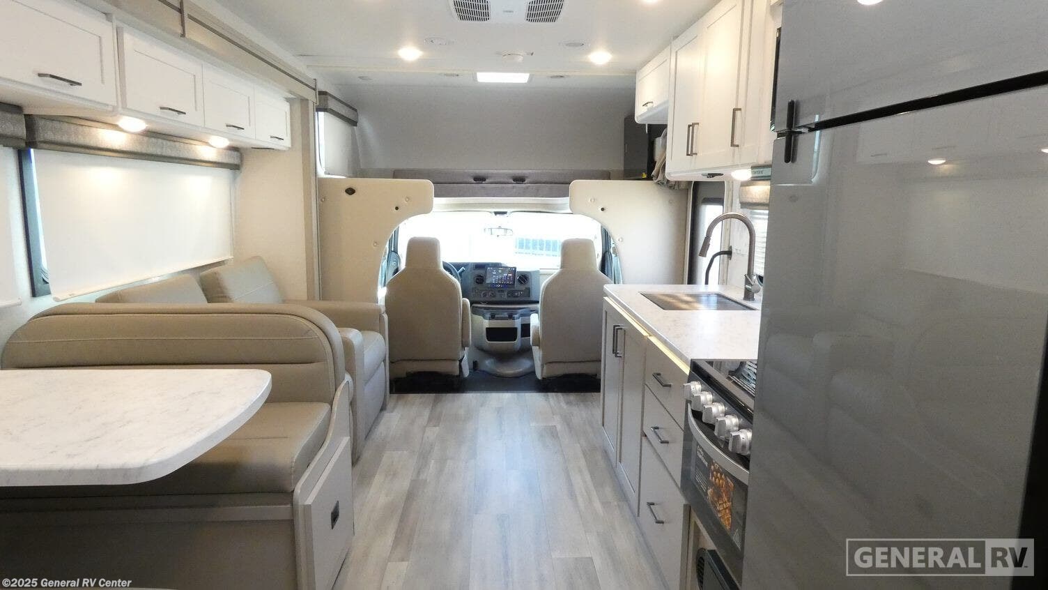 New 2026 Thor Motor Coach Pasadena SH31 available in Mesa, Arizona