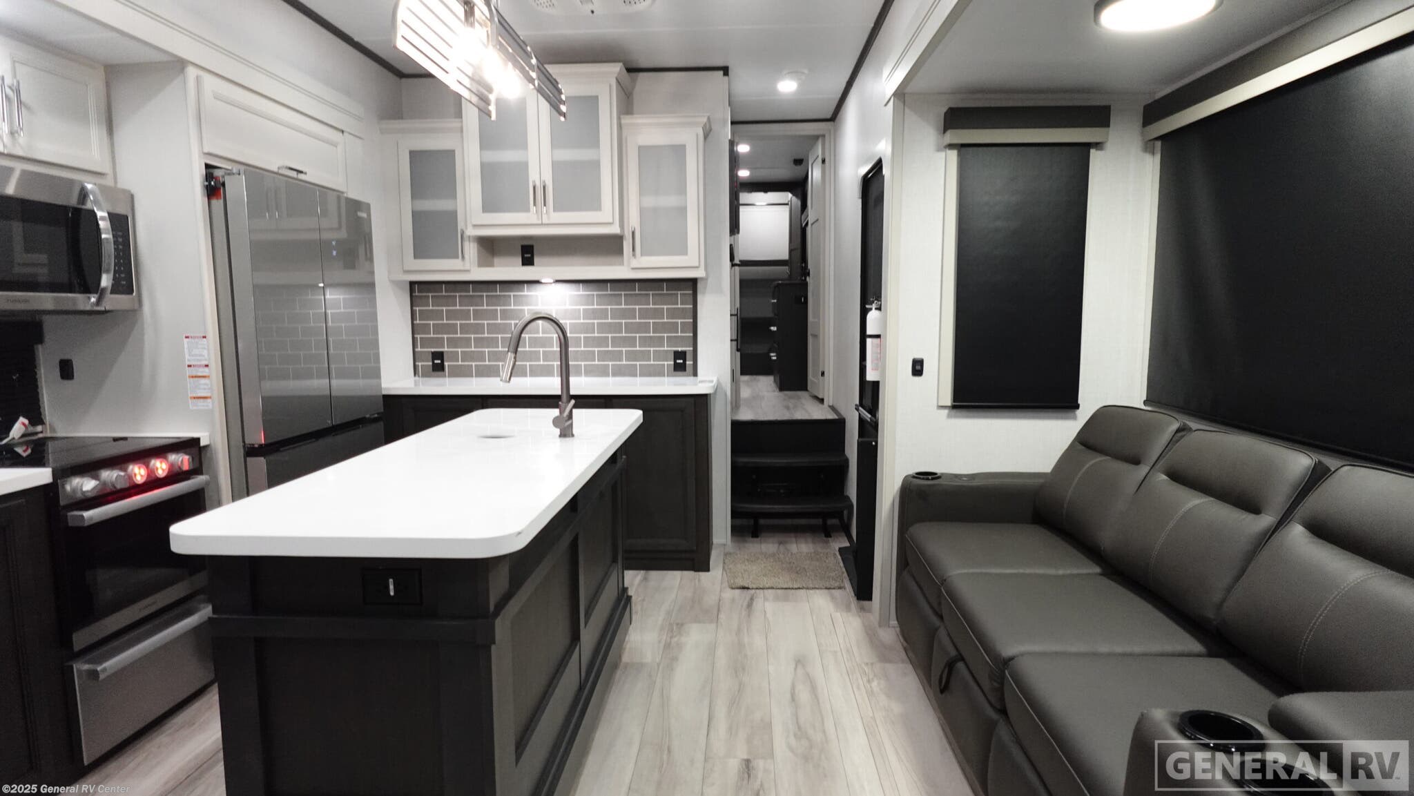 New 2026 Keystone Avalanche 390DS available in Mesa, Arizona