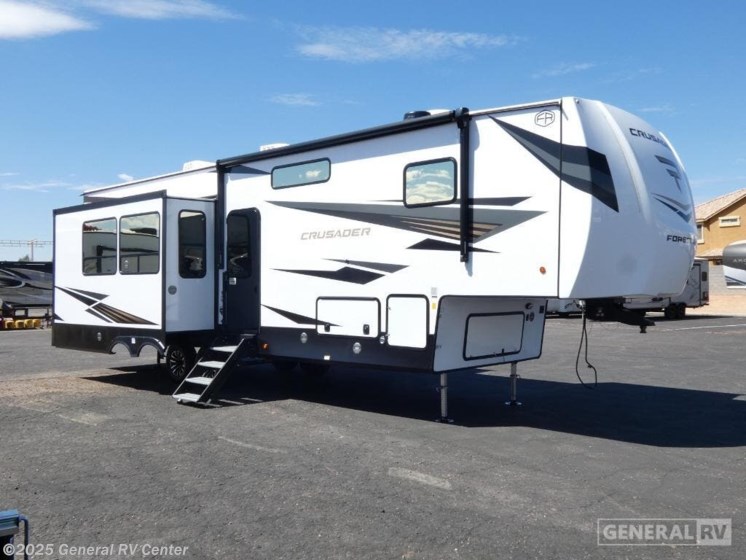 Email now about this 2026 Prime Time Crusader KING33! New 2026 Prime Time Crusader KING33 available in Mesa, Arizona