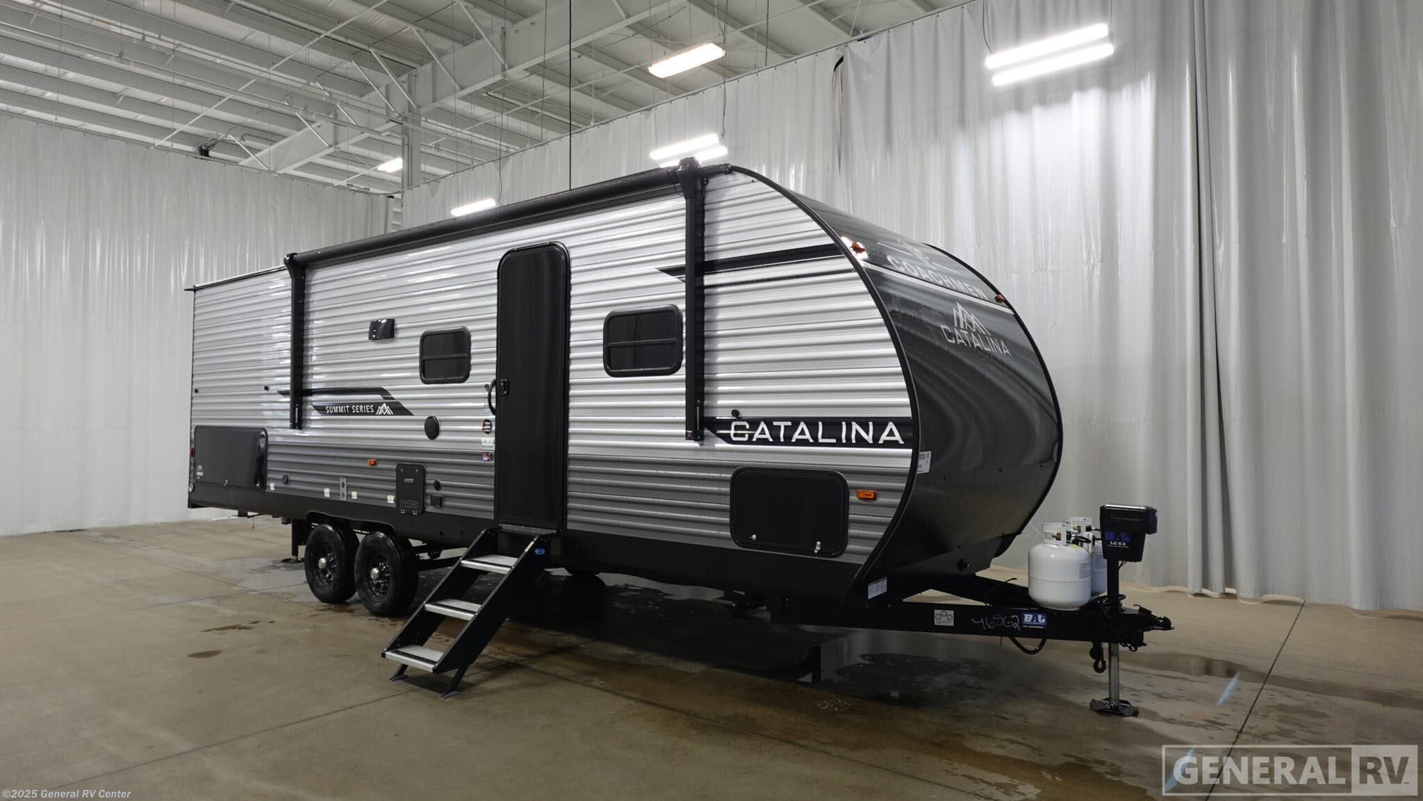 Email now about this 2026 Coachmen Catalina Summit Series 8 261BHS! New 2026 Coachmen Catalina Summit Series 8 261BHS available in Mesa, Arizona