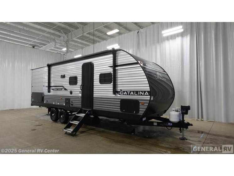 Email now about this 2026 Coachmen Catalina Summit Series 8 261BHS! New 2026 Coachmen Catalina Summit Series 8 261BHS available in Mesa, Arizona