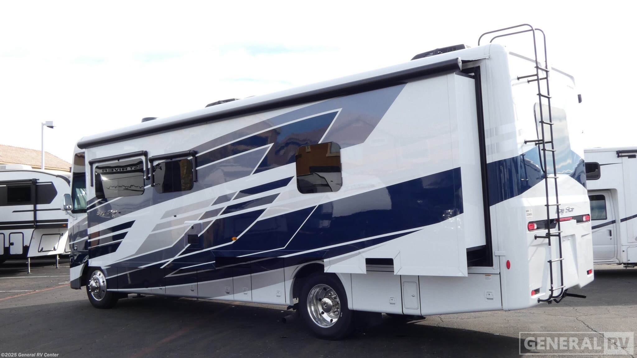 Contact us now about this 2026 Newmar Bay Star 3225! 2026 Bay Star 3225 by Newmar from General RV Center in Mesa, Arizona