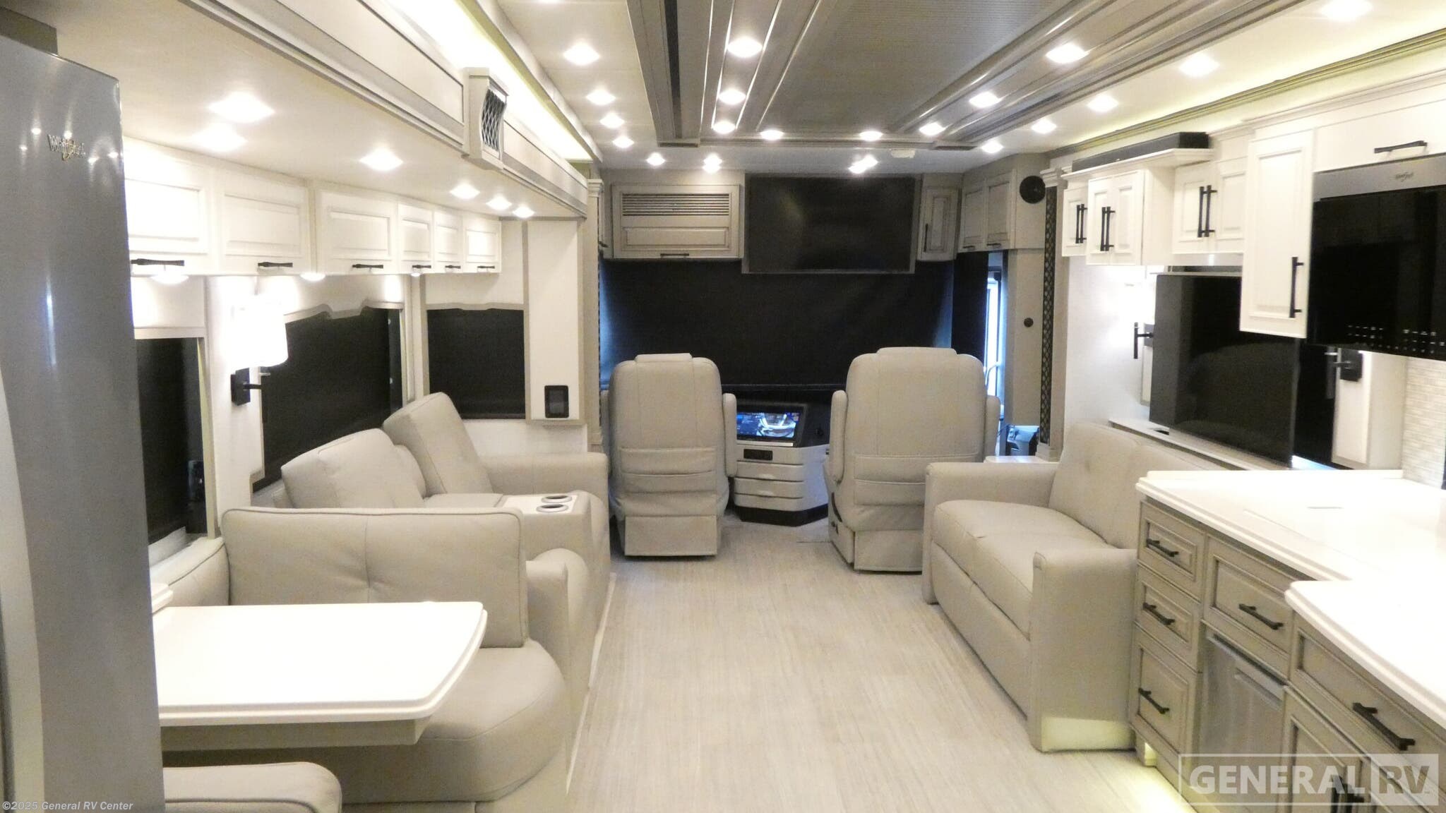 New 2026 Newmar London Aire 4551 available in Mesa, Arizona