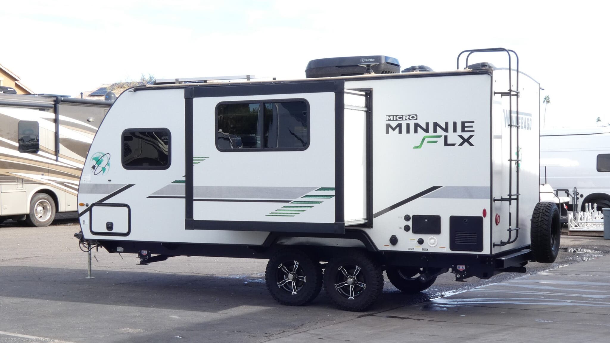 Contact us now about this 2022 Winnebago Micro Minnie FLX 2108TB! 2022 Micro Minnie FLX 2108TB by Winnebago from General RV Center in Mesa, Arizona