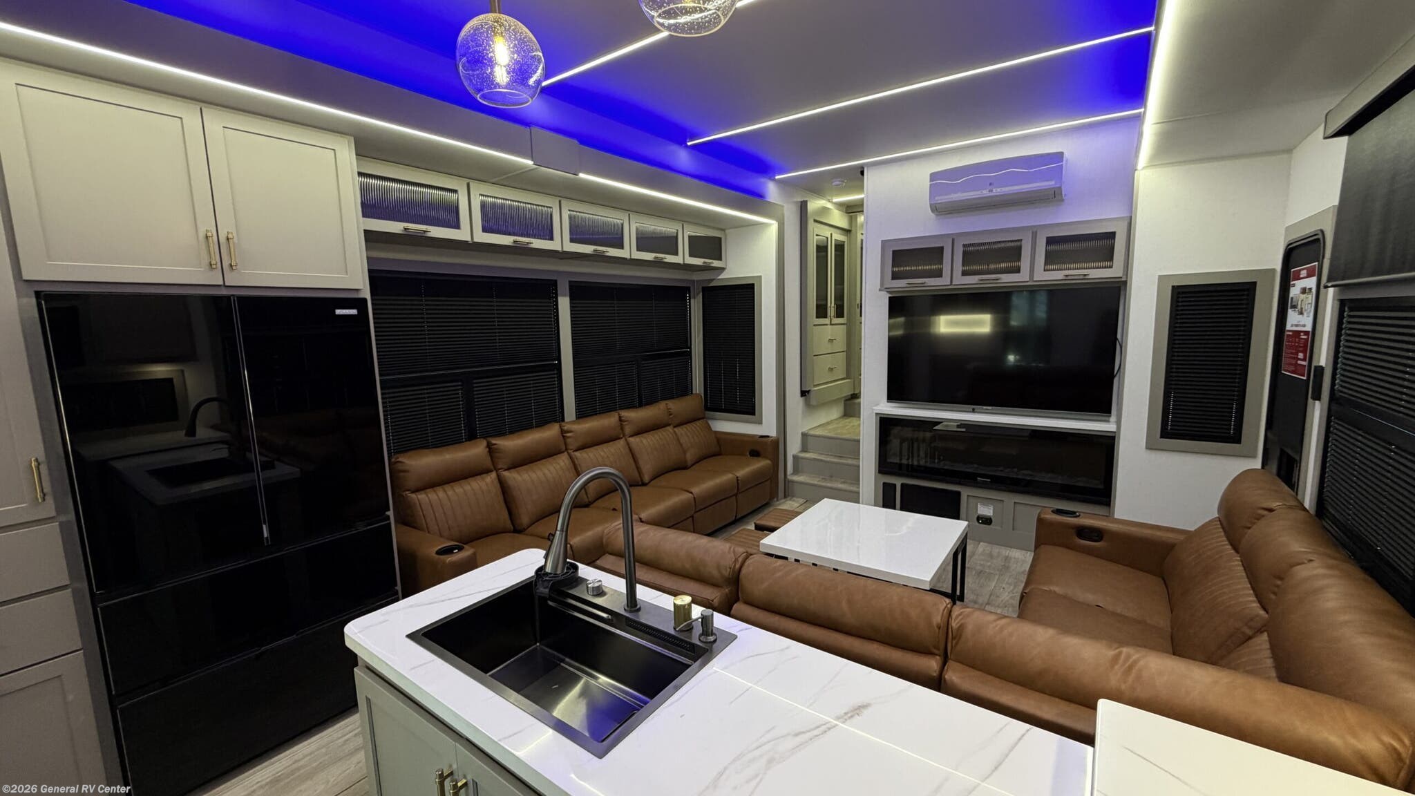 New 2026 Axiom Vendetta V4250 available in Mesa, Arizona