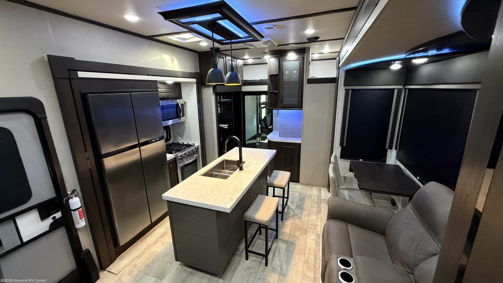 Call now about this 2022 Grand Design Momentum 399TH! 2022 Grand Design Momentum 399TH - Used Fifth Wheel For Sale by General RV Center in Mesa, Arizona