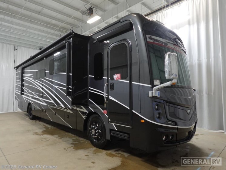 Email now about this 2026 Fleetwood Discovery 38W! New 2026 Fleetwood Discovery 38W available in Longmont, Colorado