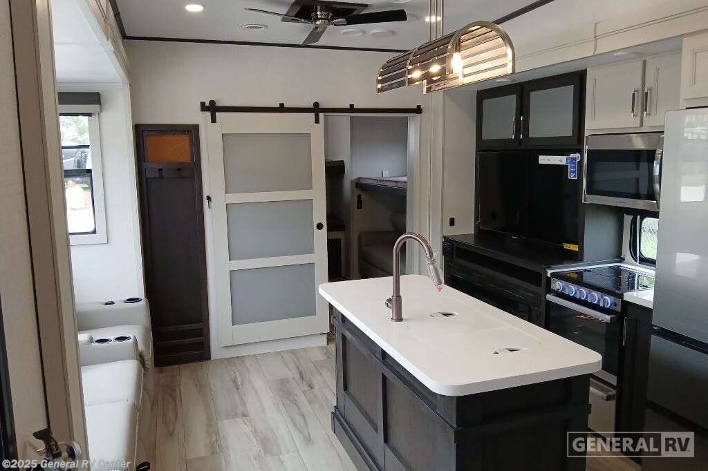 Call now about this 2025 Keystone Avalanche 378BH! 2025 Keystone Avalanche 378BH - New Fifth Wheel For Sale by General RV Center in Longmont, Colorado