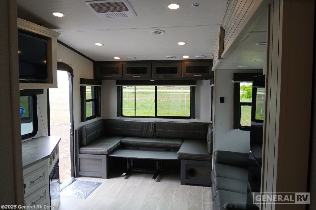 Call now about this 2025 Keystone Cougar 24RDS! 2025 Keystone Cougar 24RDS - New Fifth Wheel For Sale by General RV Center in Longmont, Colorado