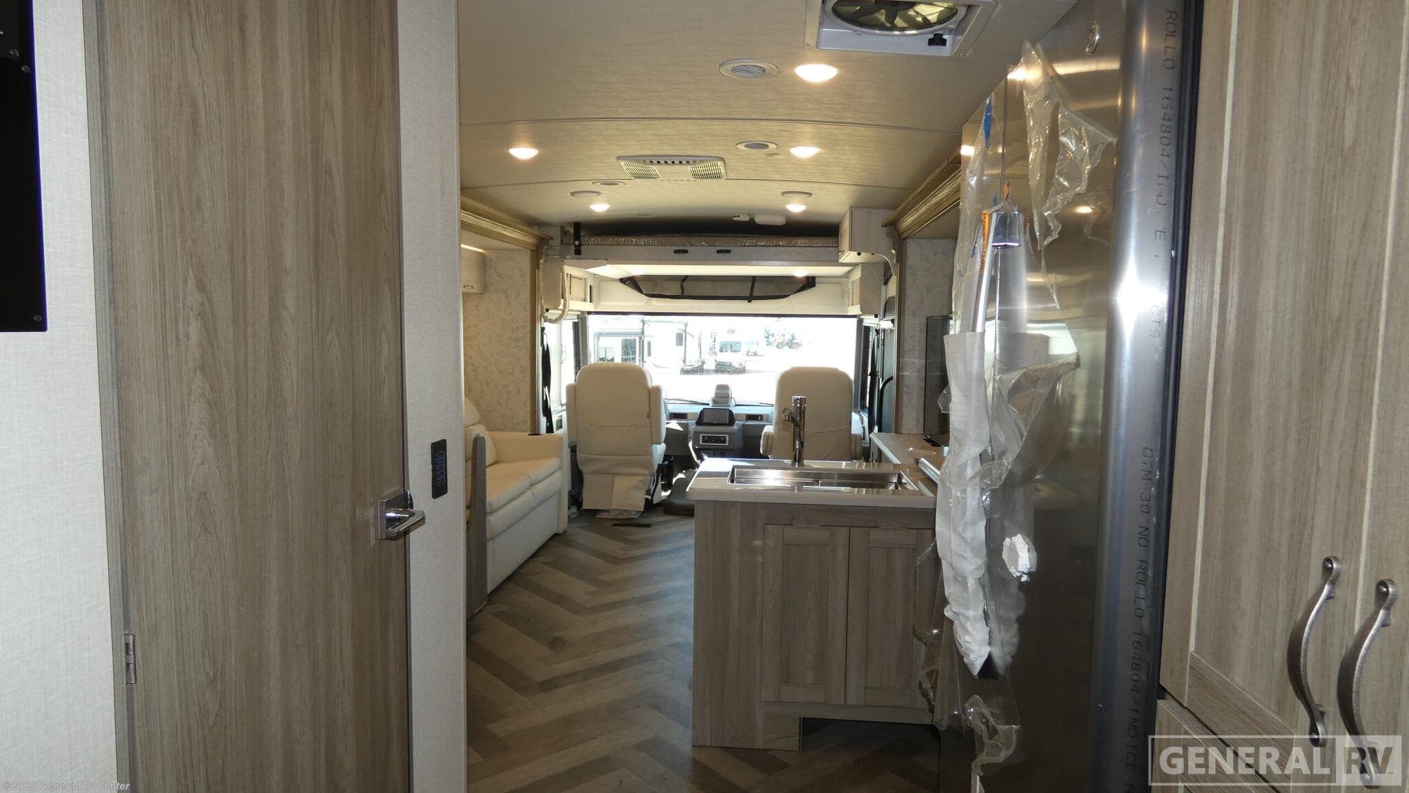 New 2025 Winnebago Adventurer 36Z available in Longmont, Colorado