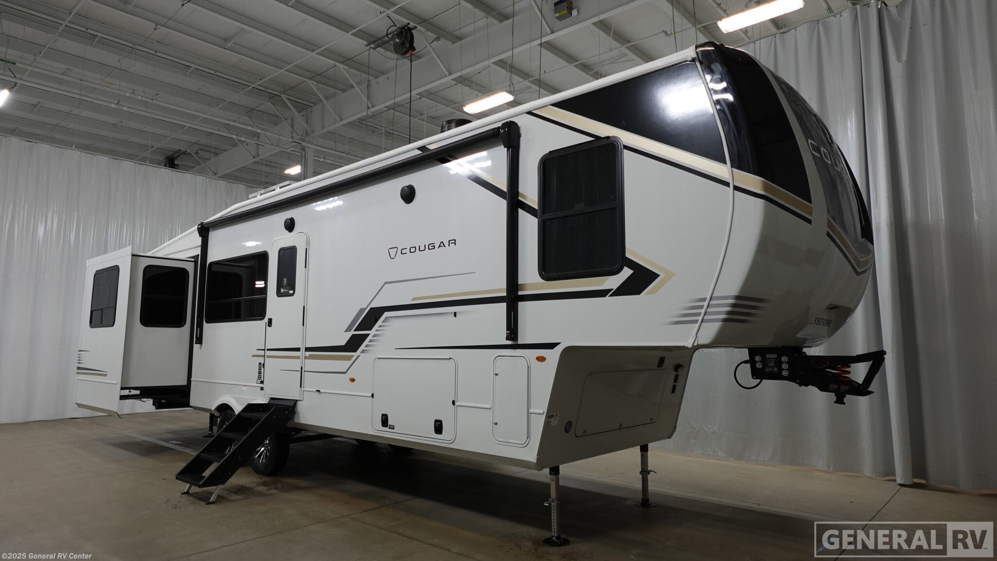 Email now about this 2026 Keystone Cougar 320RDS! New 2026 Keystone Cougar 320RDS available in Longmont, Colorado