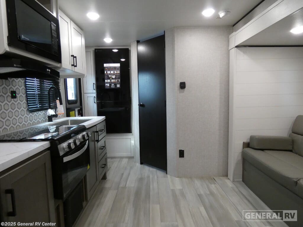 Call now about this 2025 Highland Ridge Open Range 20FBS! 2025 Highland Ridge Open Range 20FBS - New Travel Trailer For Sale by General RV Center in Longmont, Colorado