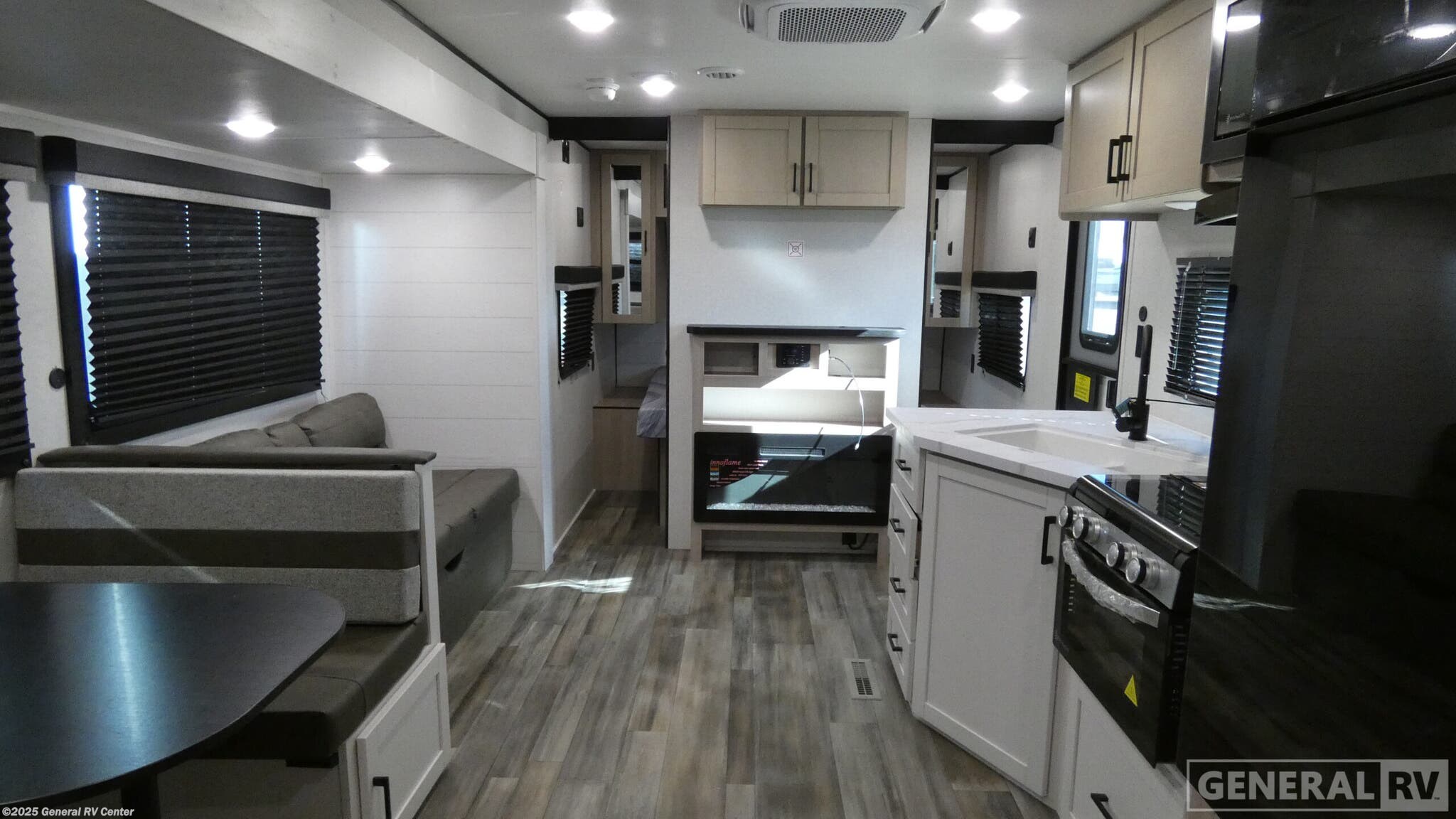 New 2026 Highland Ridge Colt 26DBS available in Longmont, Colorado