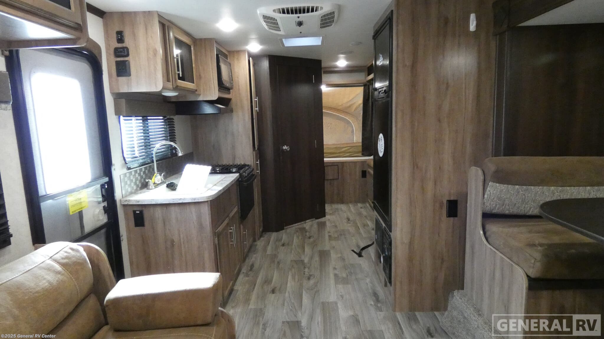 Call now about this 2018 Jayco Jay Feather X23F! 2018 Jayco Jay Feather X23F - Used Expandable Trailer For Sale by General RV Center in Longmont, Colorado