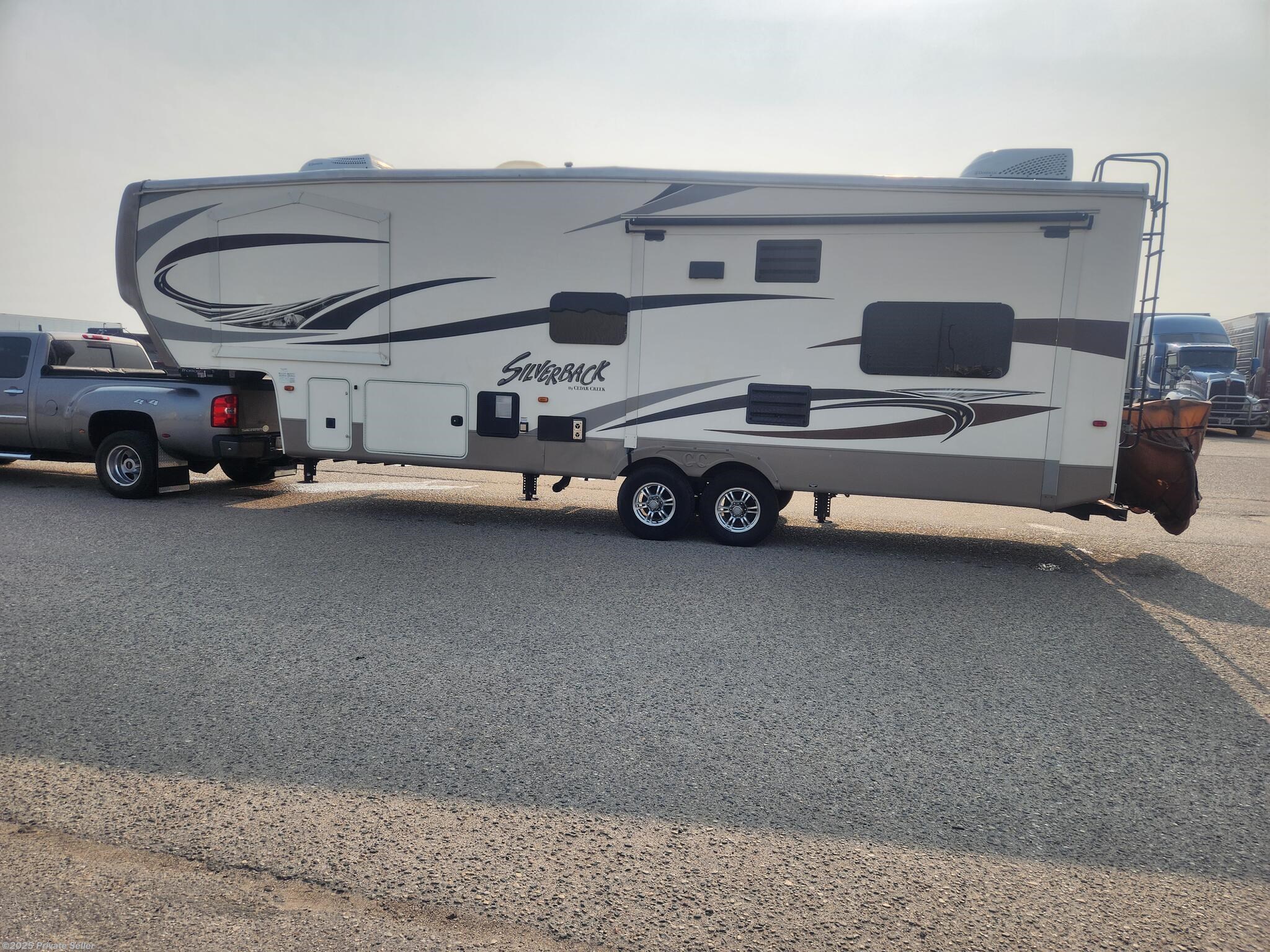 Email now about this 2016 Cedar Creek Builders 3 slide out fifth wheel! Used 2016 Cedar Creek Builders 3 slide out fifth wheel available in Philadelphia, Pennsylvania