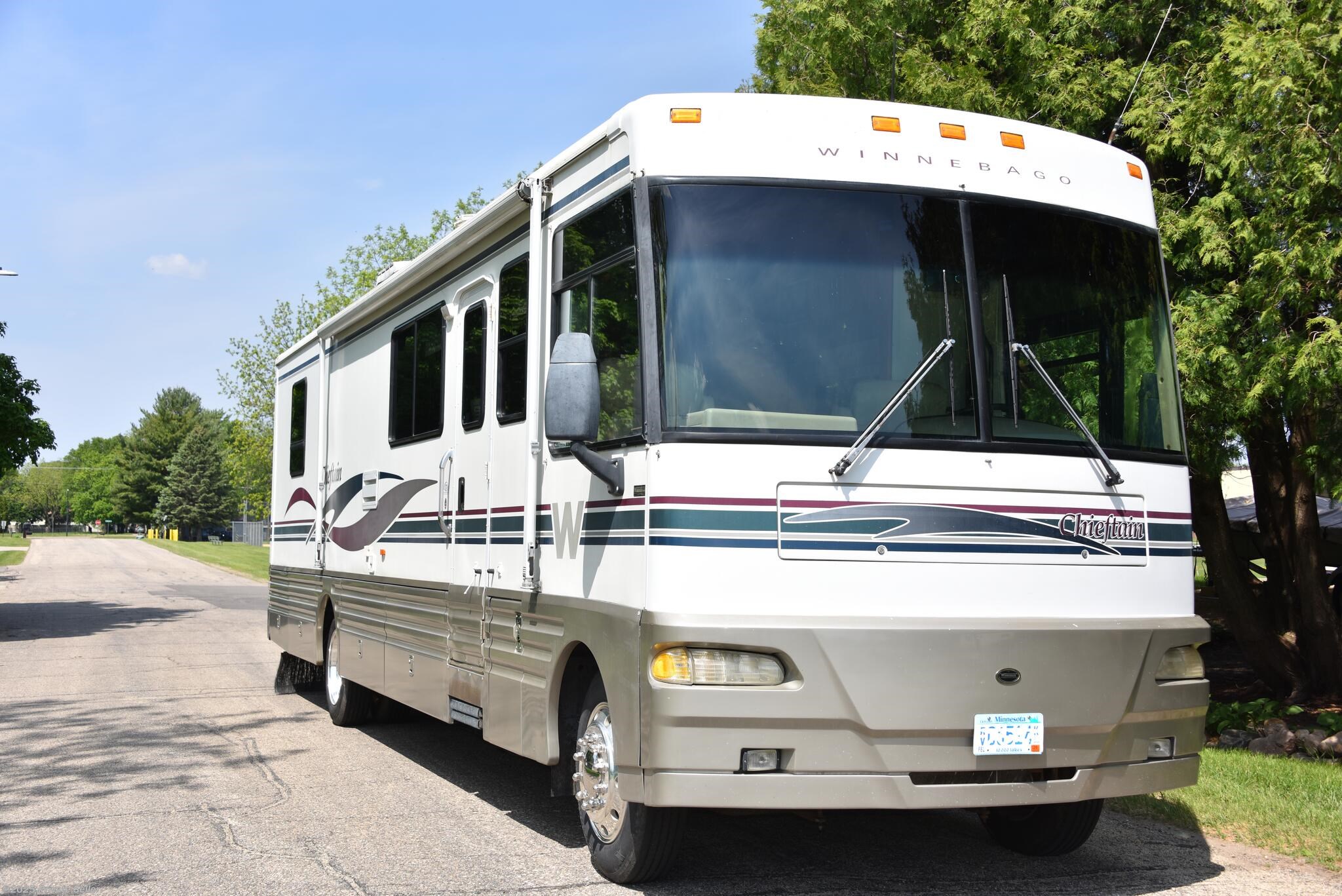 Email now about this 2000 Winnebago Chieftain Rear bedroom with full queen bed. One slide out.! Used 2000 Winnebago Chieftain Rear bedroom with full queen bed. One slide out. available in Morristown, Minnesota