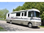 Call now about this 2000 Winnebago Chieftain Rear bedroom with full queen bed. One slide out.! 2000 Winnebago Chieftain Rear bedroom with full queen bed. One slide out. - Used Class A For Sale by For Sale By Owner in Morristown, Minnesota features Stove, Pantry, Oven, LP Detector, Slideout