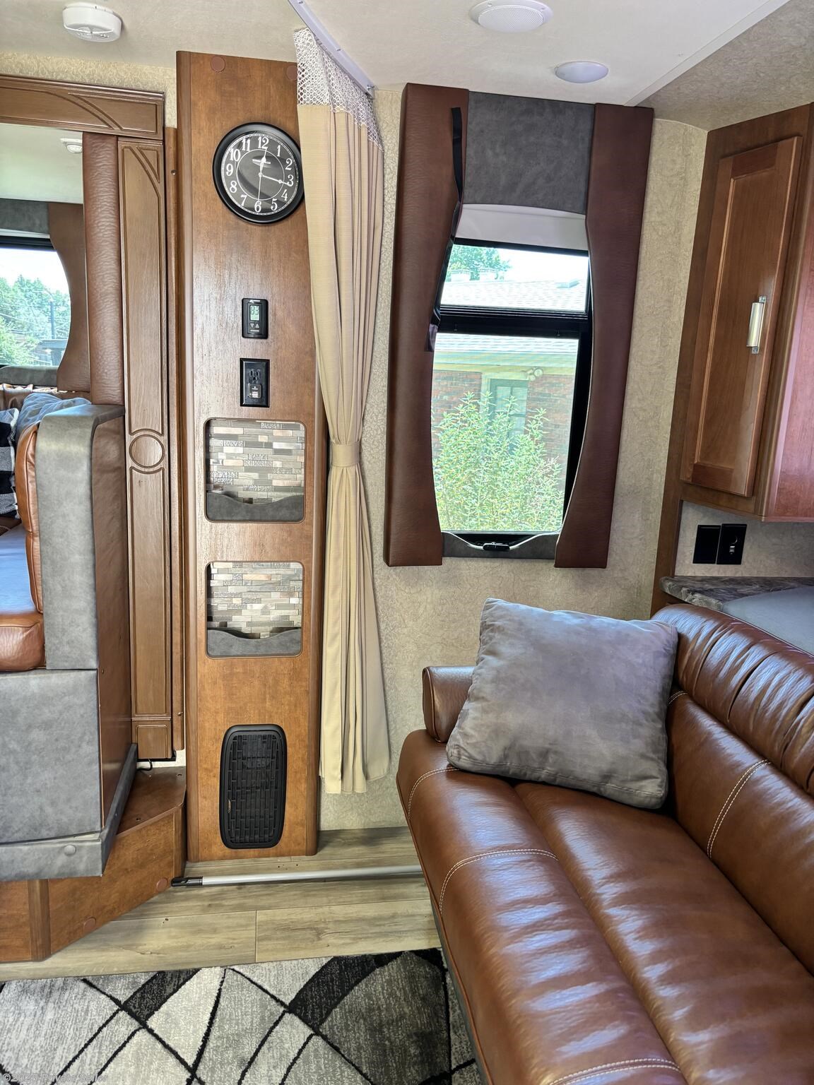 Contact us now about this 2021 Lance 1985! 2021 1985 by Lance from For Sale By Owner in Colorado Springs, Colorado