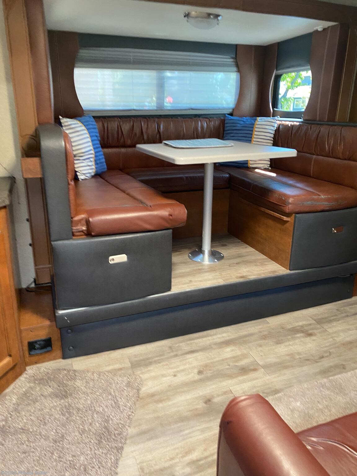 Call now about this 2018 Lance TT ! 2018 Lance TT - Used Travel Trailer For Sale by For Sale By Owner in Long Beach, California features Overhead Cabinetry, Ladder, Bench Seat, Toilet, Roof Vents