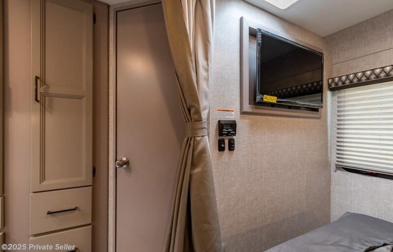 Contact us now about this 2022 Thor Motor Coach Quantum LC LC 26! 2022 Quantum LC LC 26 by Thor Motor Coach from For Sale By Owner in Simi Valley, California