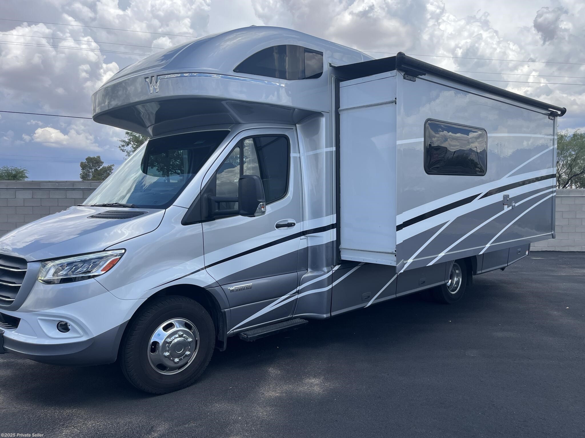 Contact us now about this 2024 Winnebago View 24D! 2024 View 24D by Winnebago from For Sale By Owner in Oro Valley, Arizona