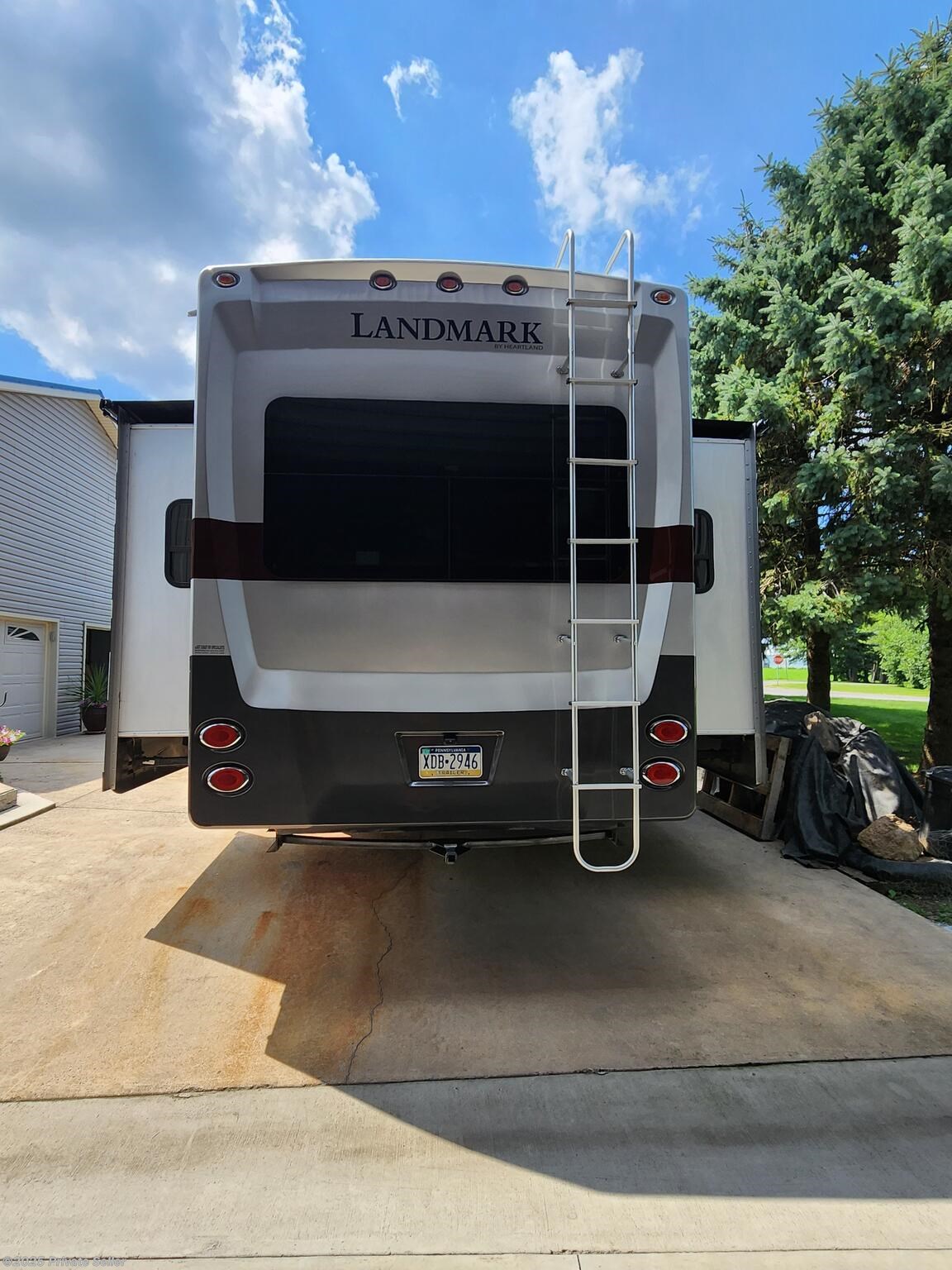 Call now about this 2014 Heartland Landmark LM San Antonio! 2014 Heartland Landmark LM San Antonio - Used Fifth Wheel For Sale by For Sale By Owner in SHIPPENSBURG, PA, Pennsylvania