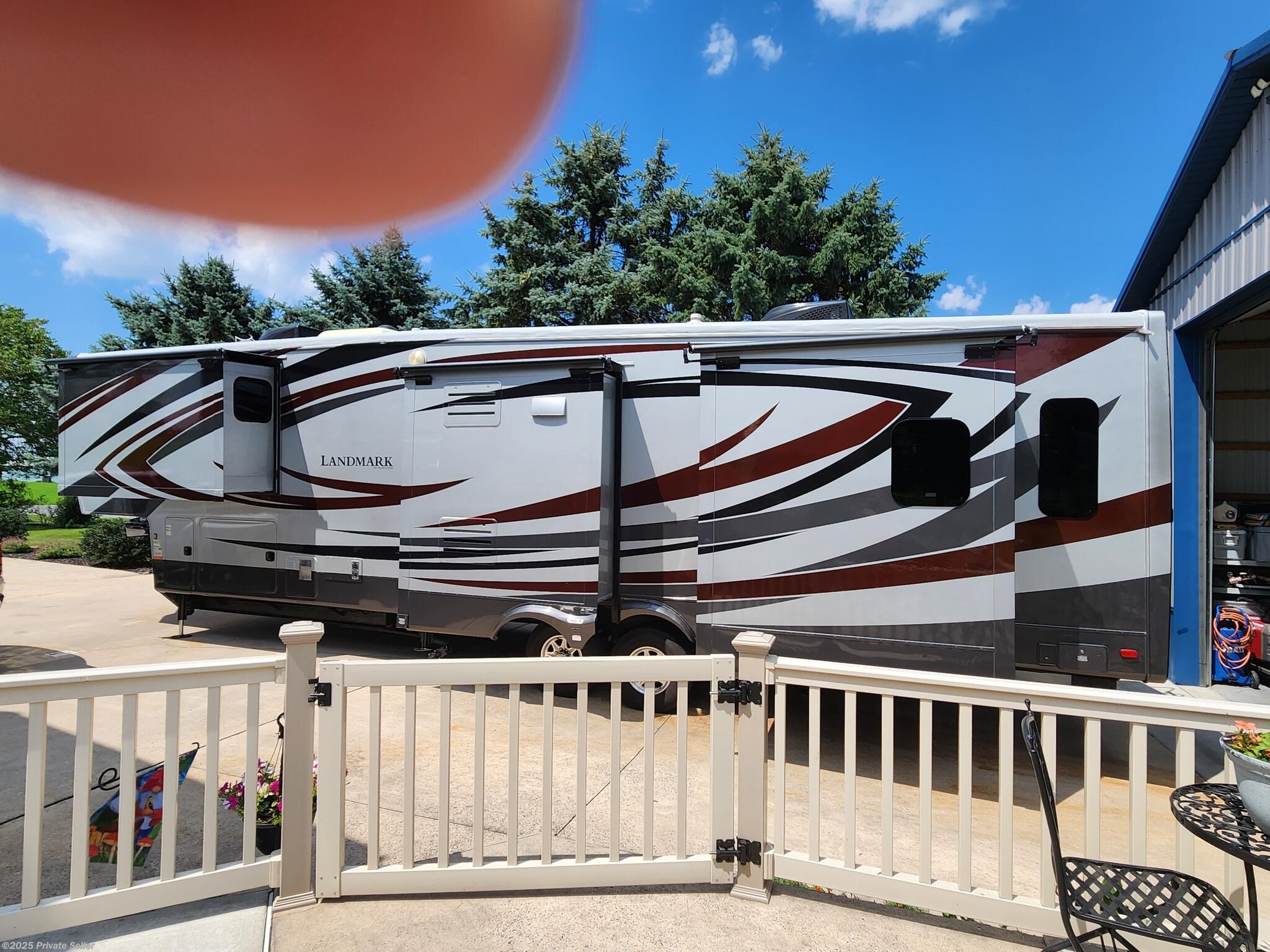 Used 2014 Heartland Landmark LM San Antonio available in SHIPPENSBURG, PA, Pennsylvania