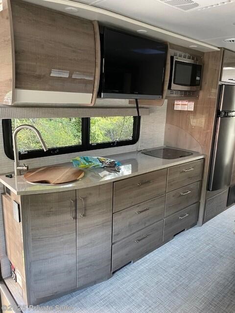 Used 2024 Jayco Qwest Entegra 24R available in Santa Cruz, California