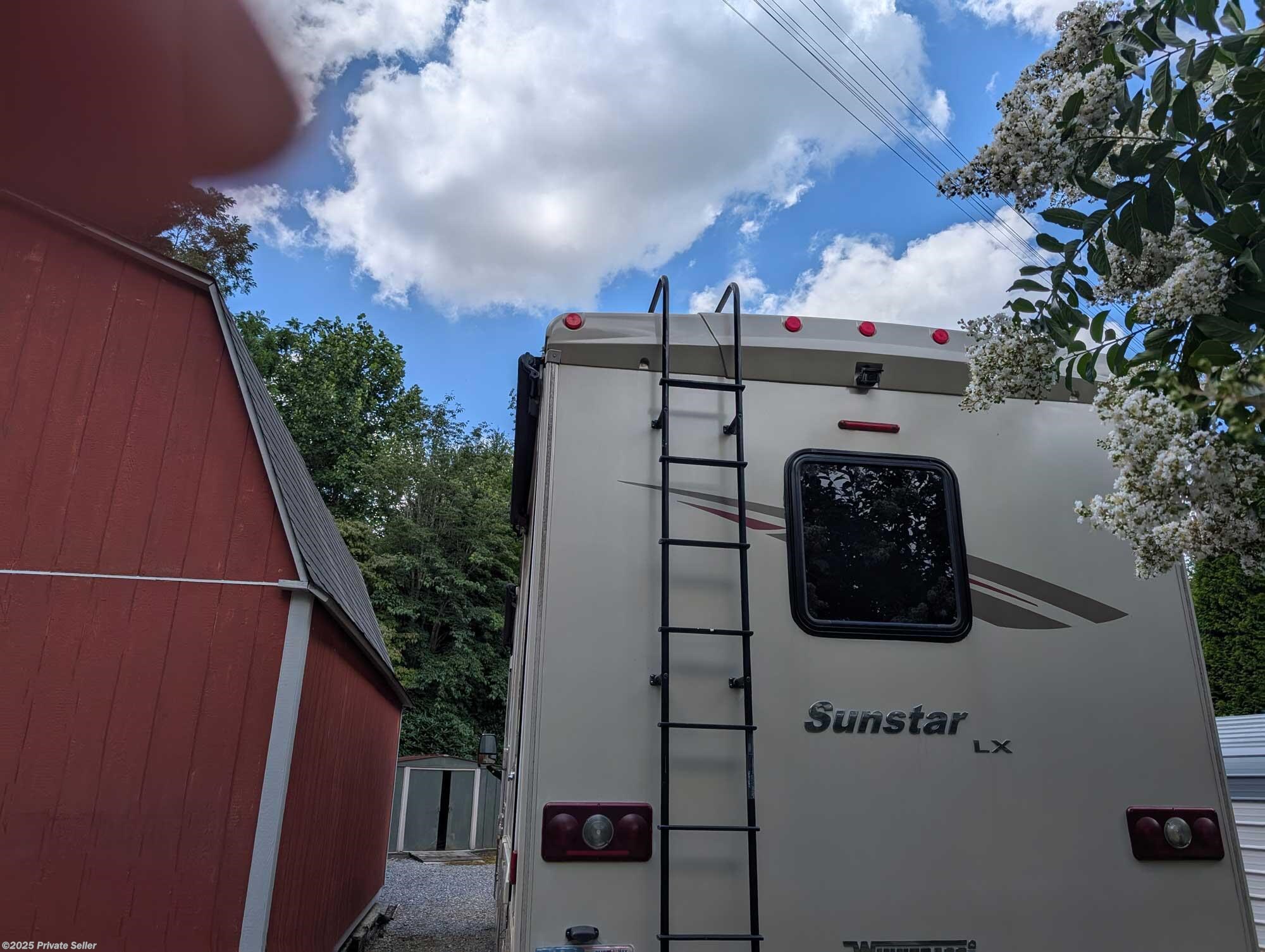 Call now about this 2016 Winnebago Sunstar LX 30T! 2016 Winnebago Sunstar LX 30T - Used Class A For Sale by For Sale By Owner in Lake Junaluska, North Carolina
