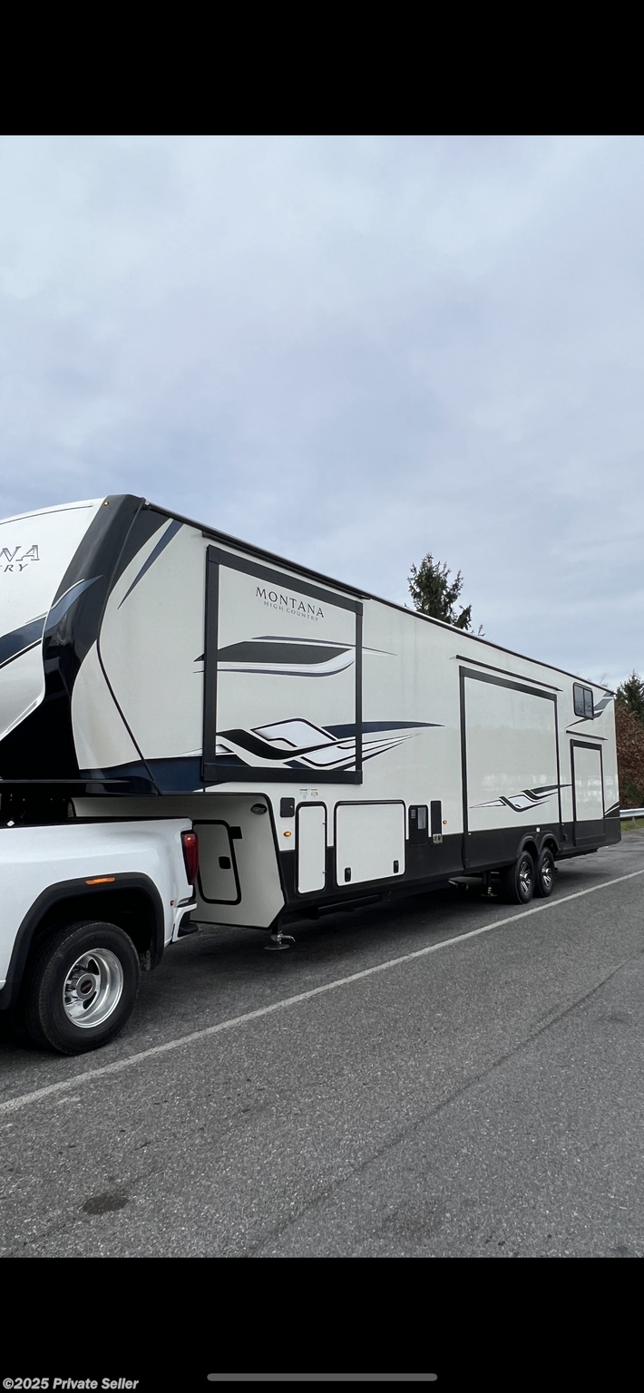 Email now about this 2023 Keystone Montana 381tb! Used 2023 Keystone Montana 381tb available in Weeki Wachee, Florida